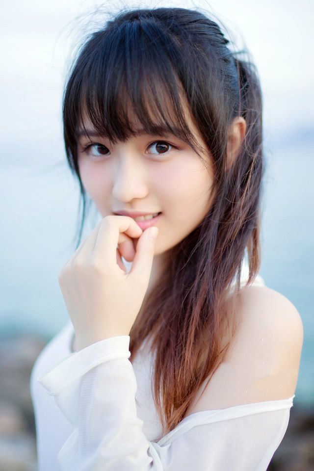 “江夏烽火，不好！”陈到厉声喝道：“响号！”